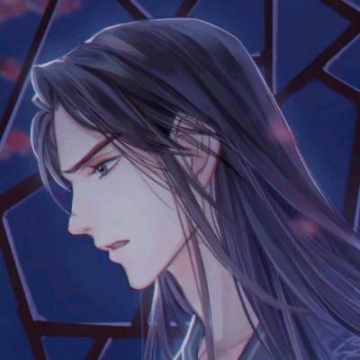 小区高空坠落清洁剂 一名路人被灼伤